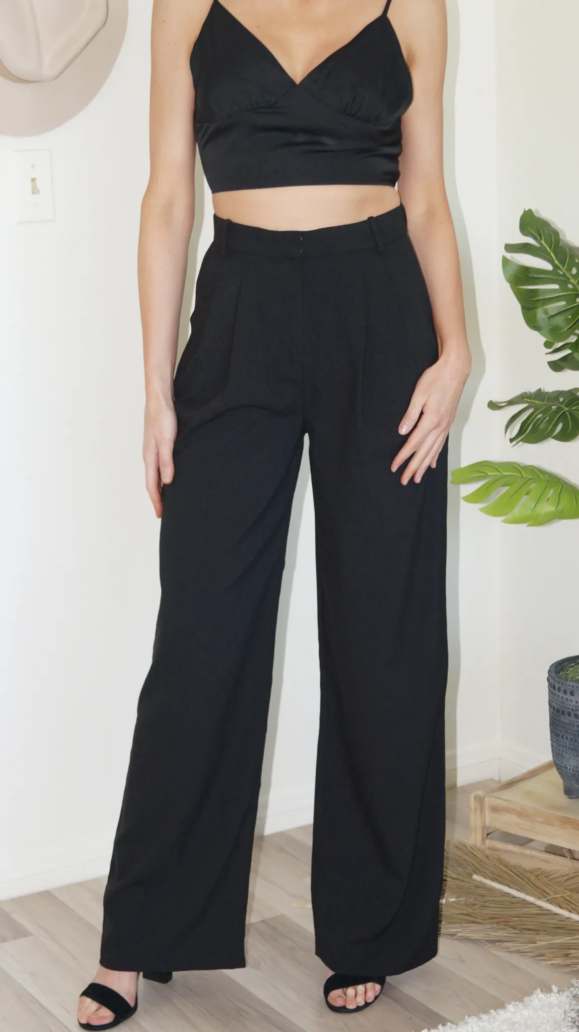 Milan Pleated Wide Leg Pants - Black
