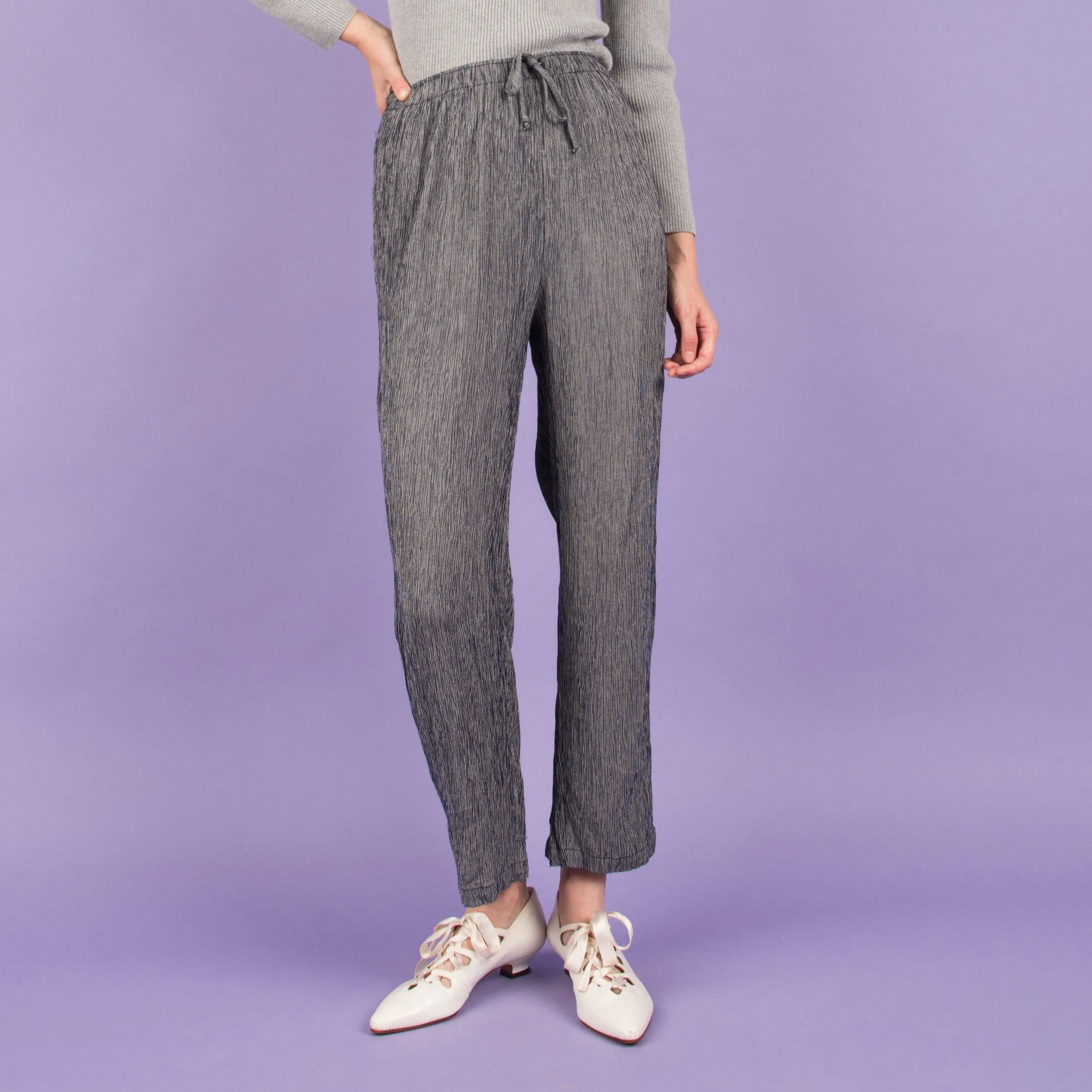 Vintage Navy   White Crinkle Flowy Pants  (XS/S)