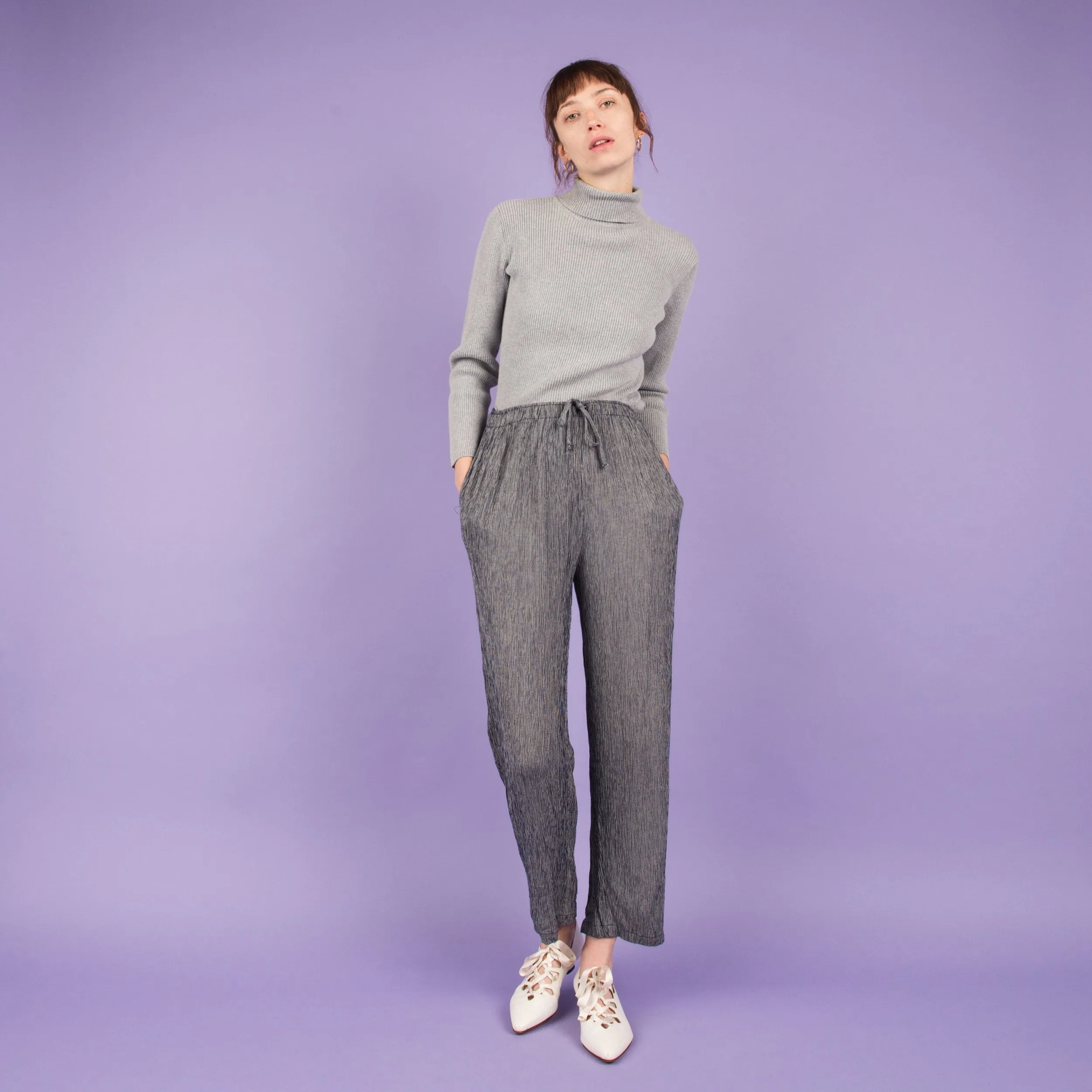 Vintage Navy   White Crinkle Flowy Pants  (XS/S)