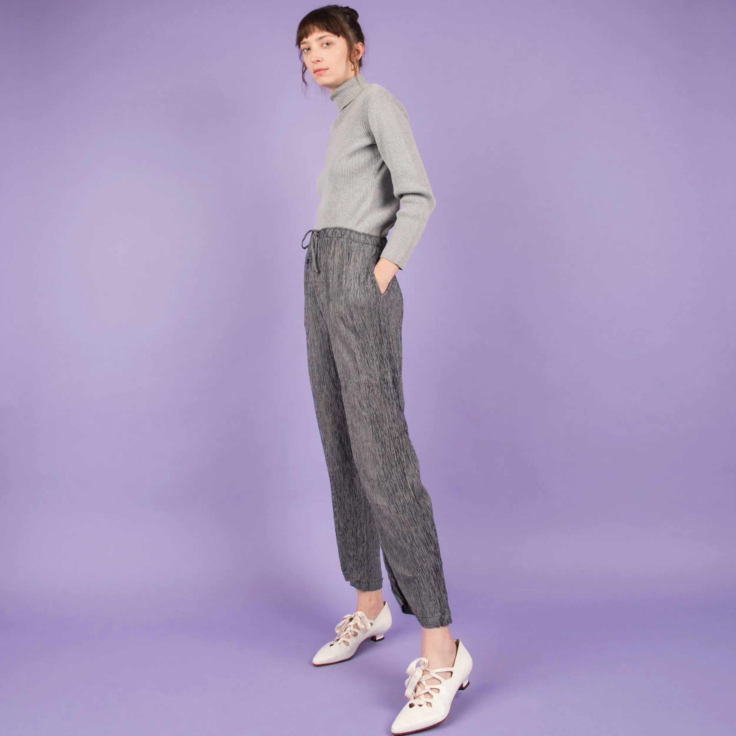 Vintage Navy   White Crinkle Flowy Pants  (XS/S)